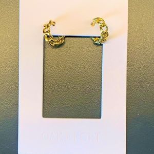 NWT Oak + Fort minimal gold hoop earrings